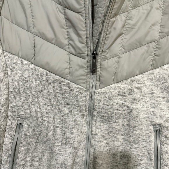 Kyodan Gray Chevron Quilted Puffer Coat size large - Picture 4 of 7